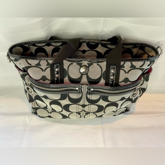 Authentic Coach diaper bag, black and gray with hot pink interior lining - Picture 3 of 16